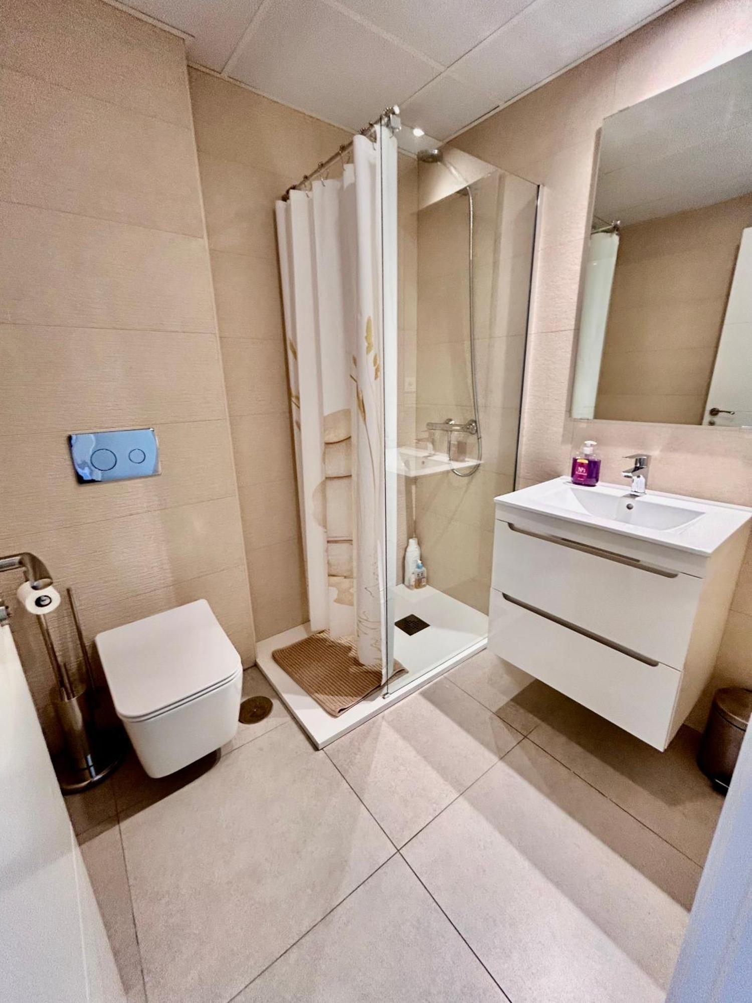 Moderno Apartamento Inteligente Madrid Ngoại thất bức ảnh